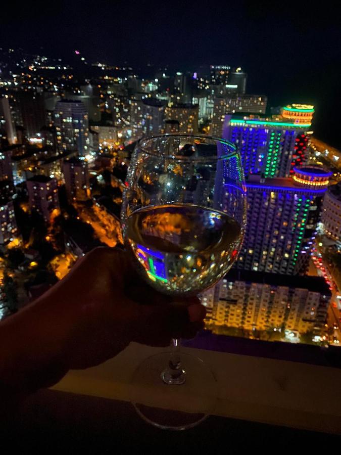 Apartment On The 45Th Floor In Orbi City Batumi Kültér fotó