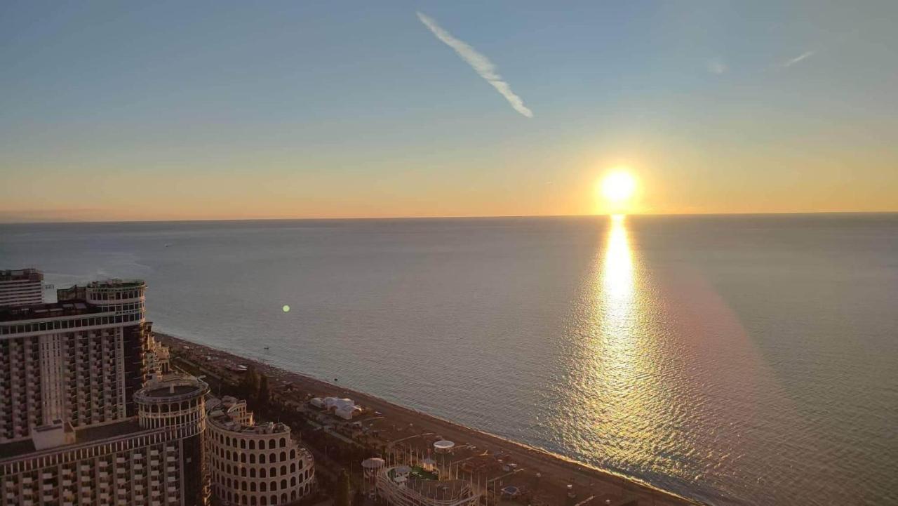 Apartment On The 45Th Floor In Orbi City Batumi Kültér fotó